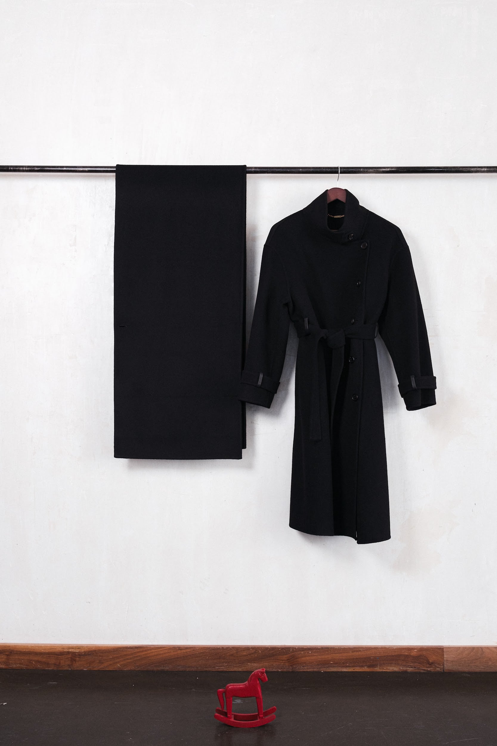 Icon Coat 001 - in stock