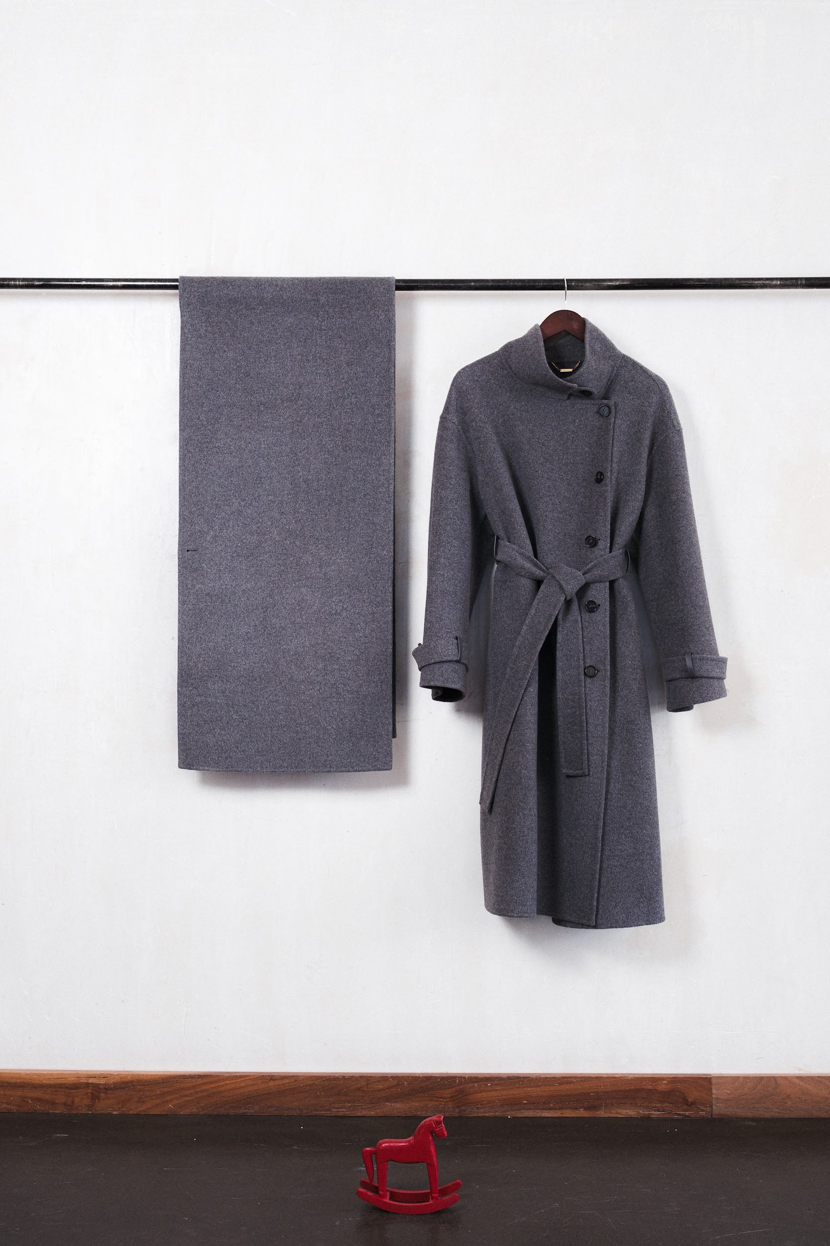 Icon Coat 001 - in stock